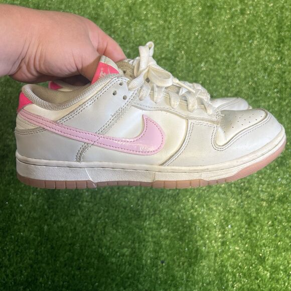 2023 Nike Dunk Low 520 Pack Pink Foam Patent Leather Women's Size 8.5 FN3451-161 - Picture 1 of 6